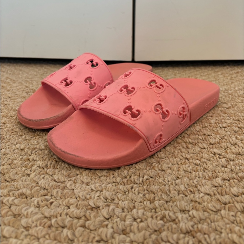 REAL Gucci slides!